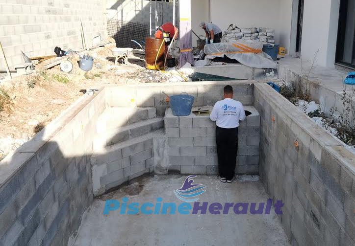 Construction d’une piscine en béton par Piscine Hérault