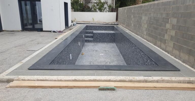 Chantier Piscine Hérault — construction béton, vue 4