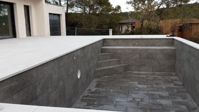 Chantier Piscine Hérault — construction béton, vue 19