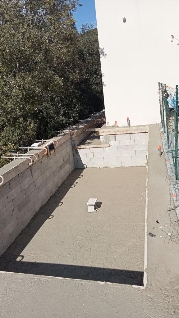 Chantier Piscine Hérault — construction béton, vue 26
